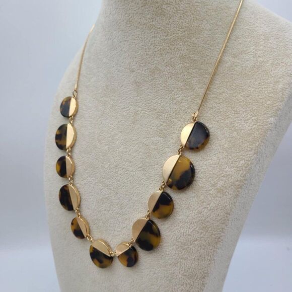 J Crew Factory Adjustable Tortoise Gold Tone Necklace - Picture 4 of 9